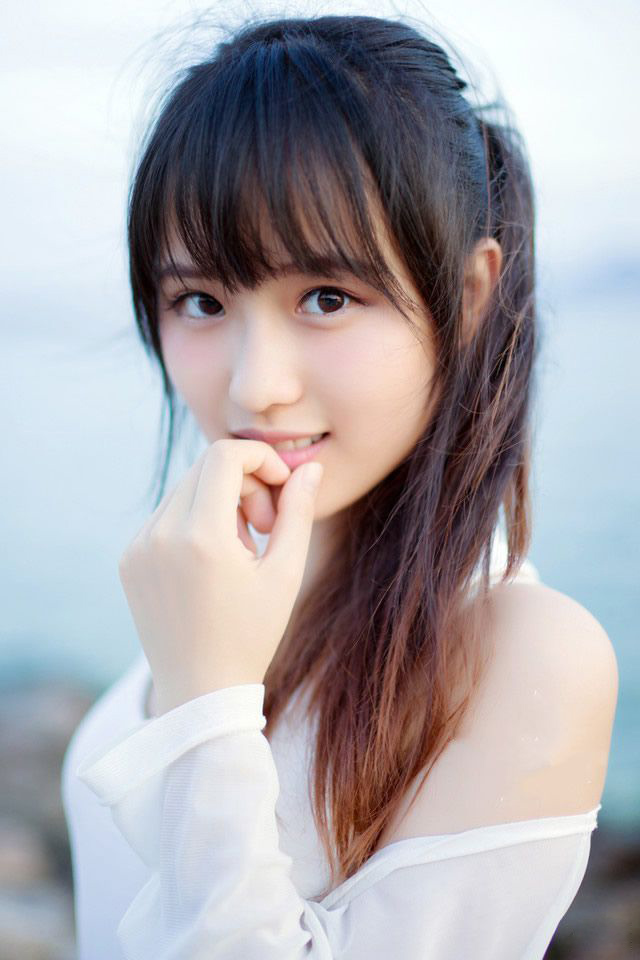 我们为什么需要美女，可能她们改变你的生活习性，让人感这个世界充满期待，虽然当你觉得期待的东西就要得到的时候，她们马上去普度众生，让其他人觉得生活充满期待。——韩寒《像少年啦飞驰》